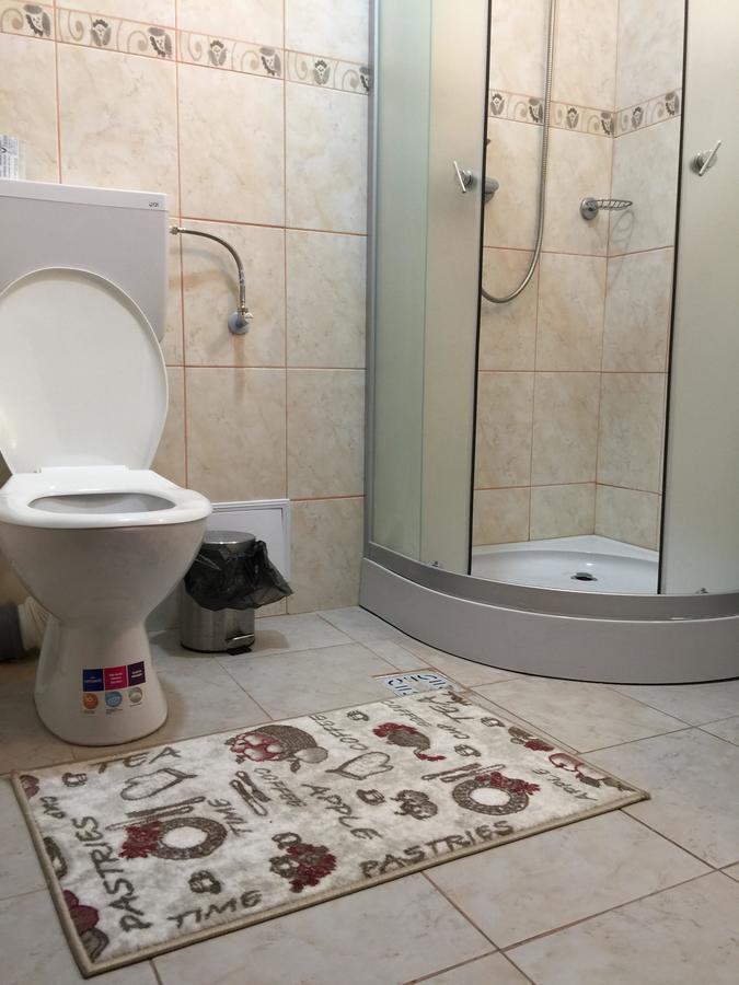 Hotel Rares Botoşani Екстериор снимка